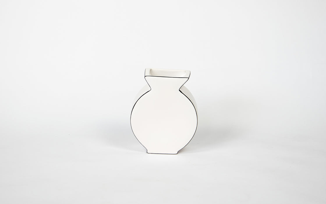 Silhouette vase No. 2