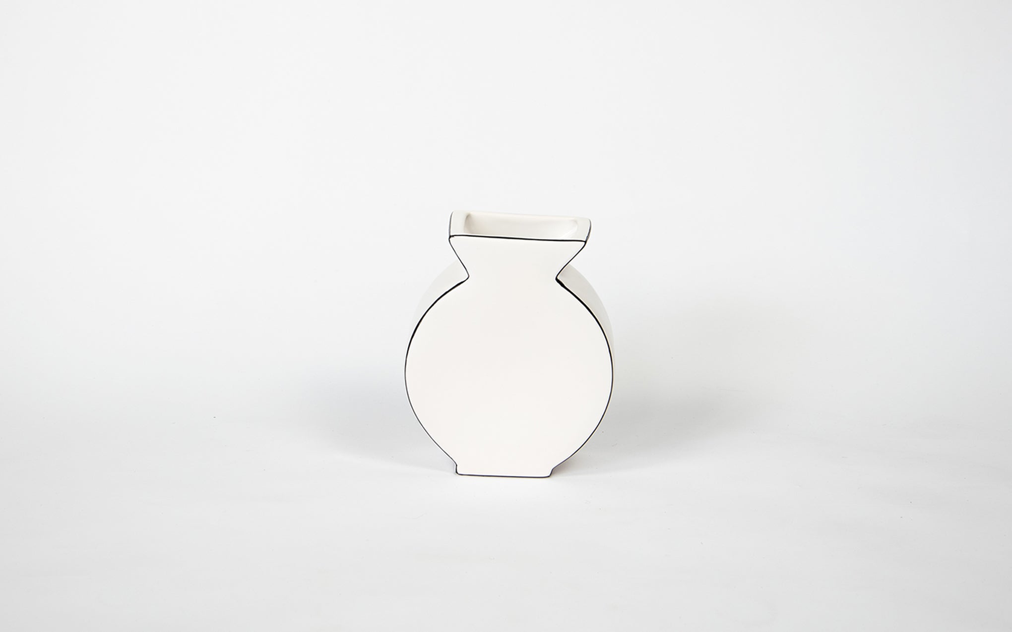 Silhouette vase No. 2
