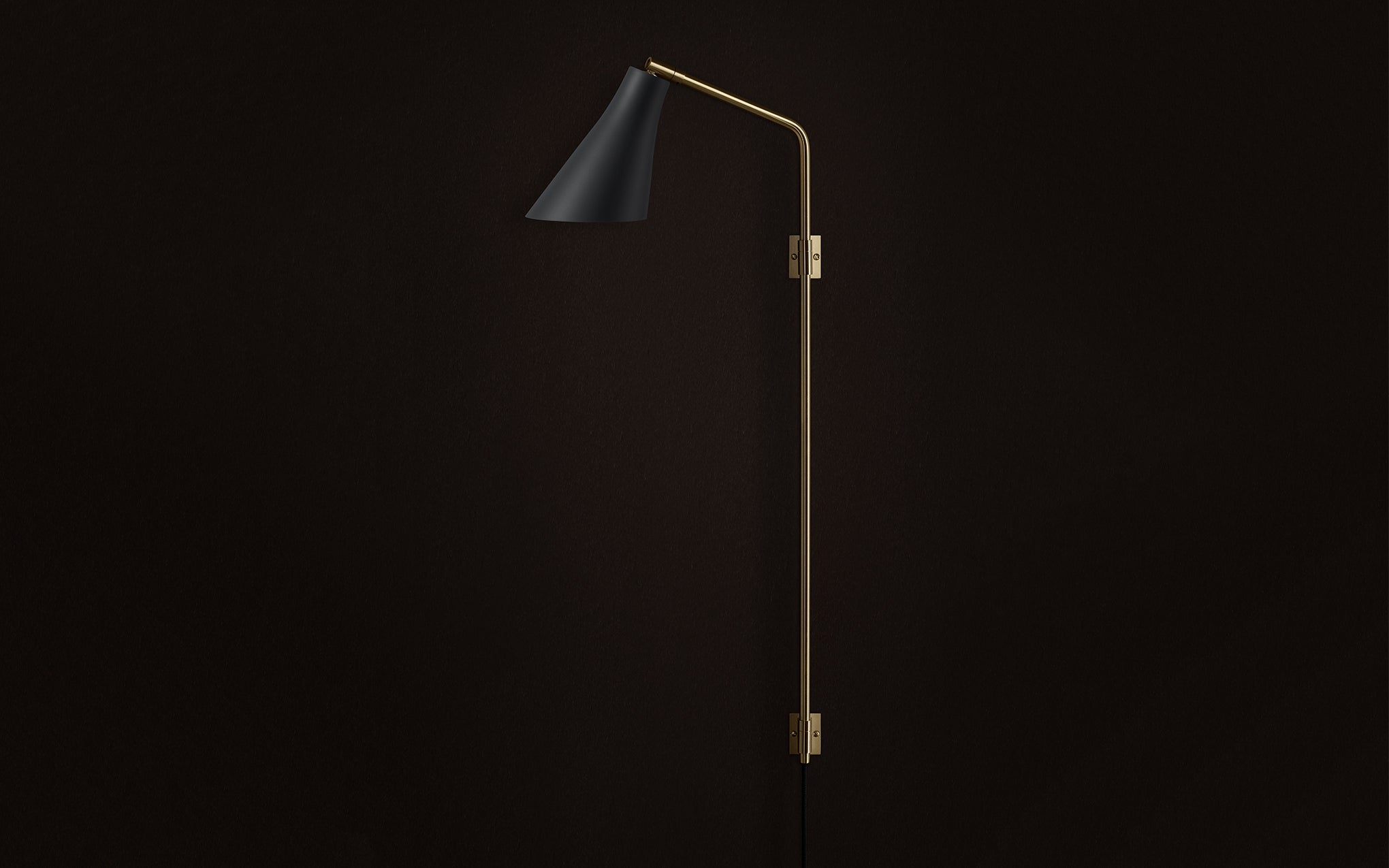 Miller wall light - swing