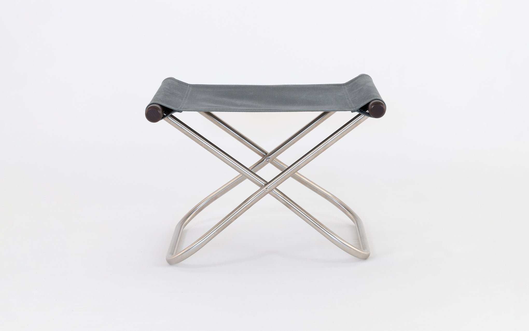 Nychair X ottoman by Takeshi Nii | SCP