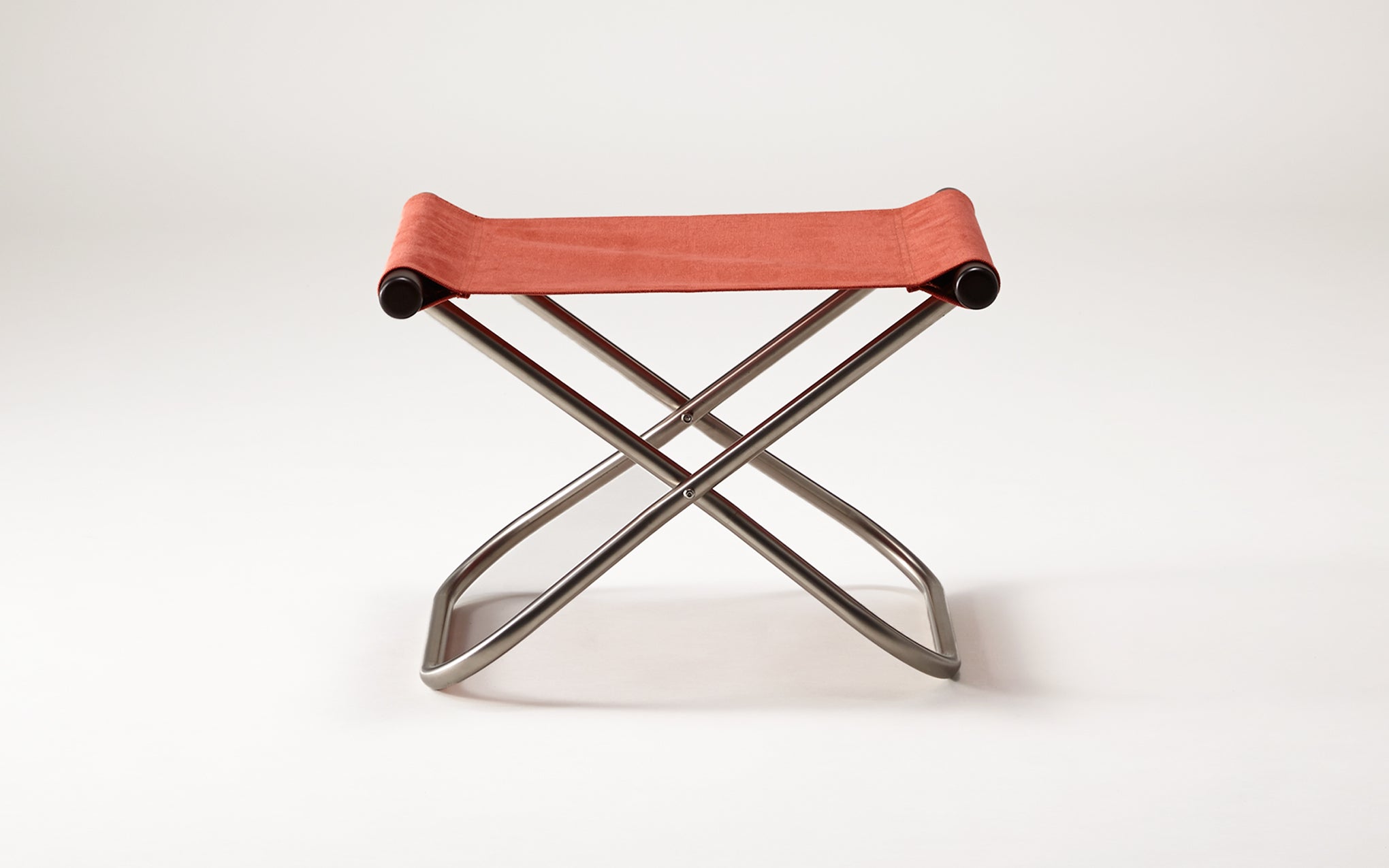 Nychair X ottoman by Takeshi Nii | SCP