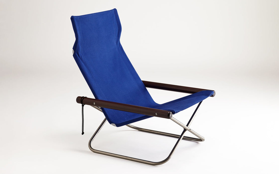 Ex-Display Nychair X lounge chair - blue with dark brown arms