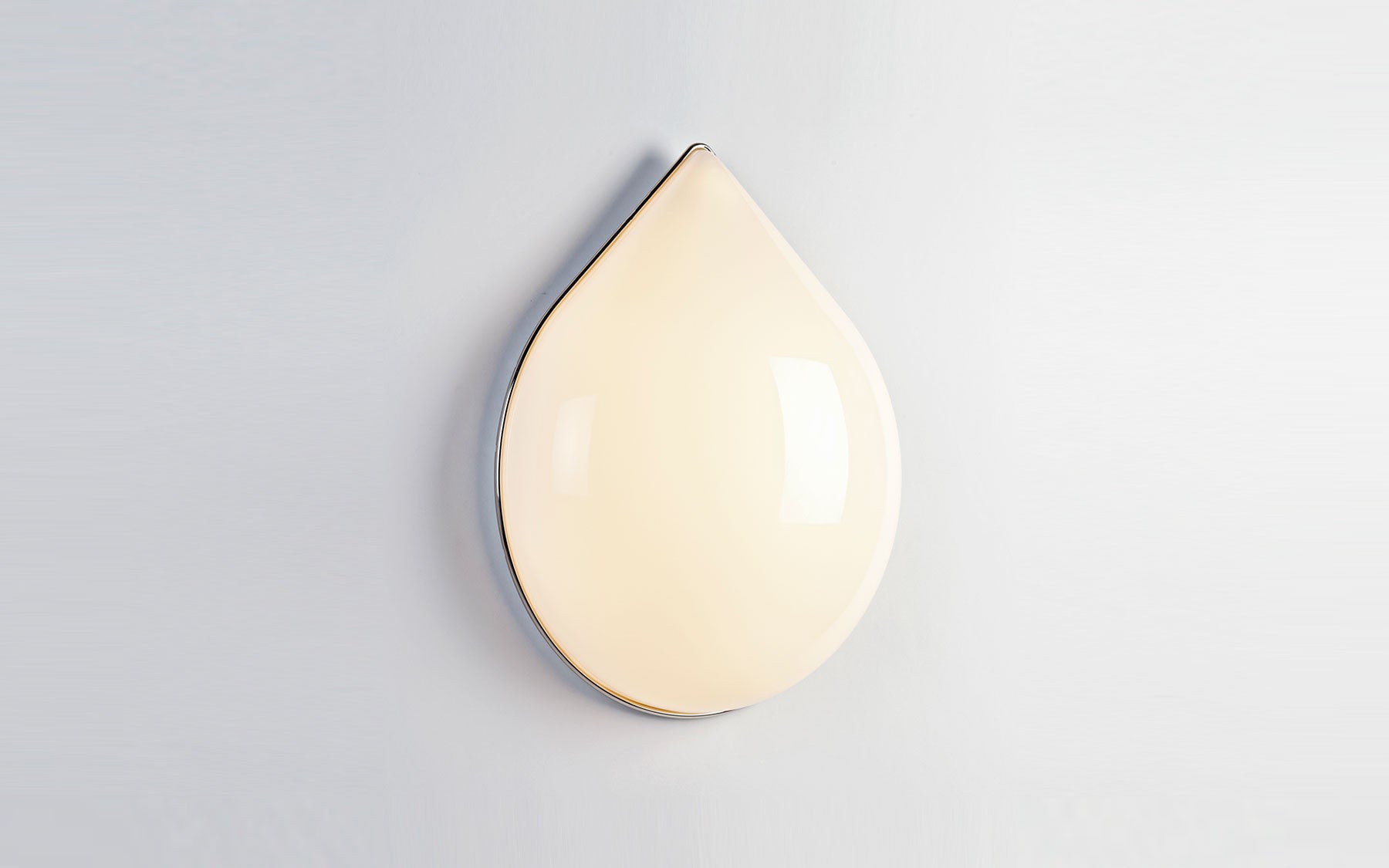 Odds & Ends teardrop wall light