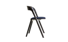 Pila chair