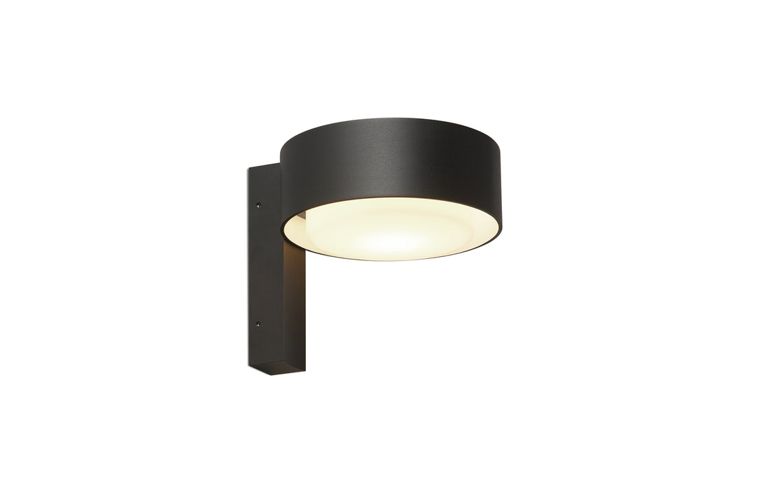 Plaff-on! A wall light