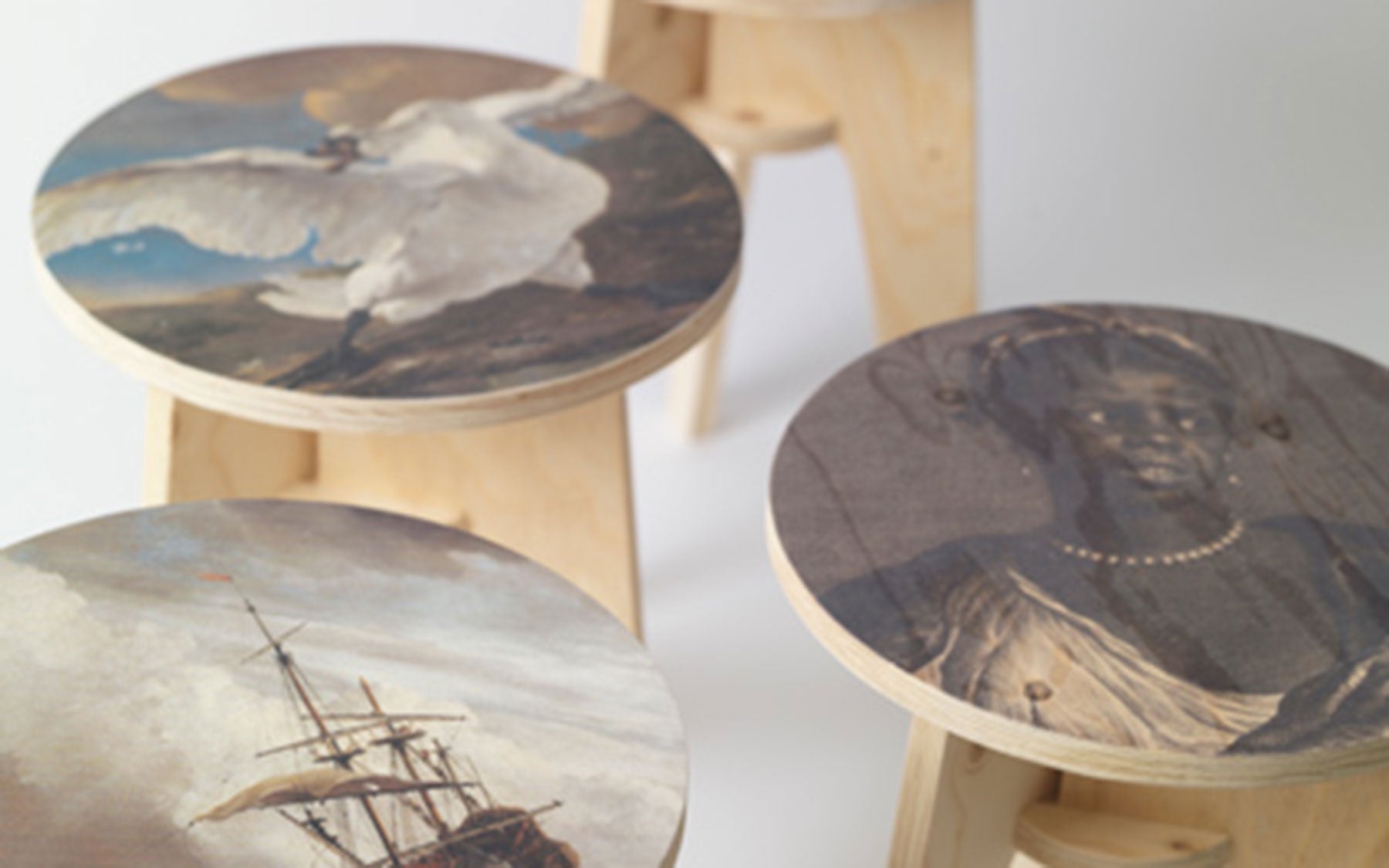 Printed Crisis stool