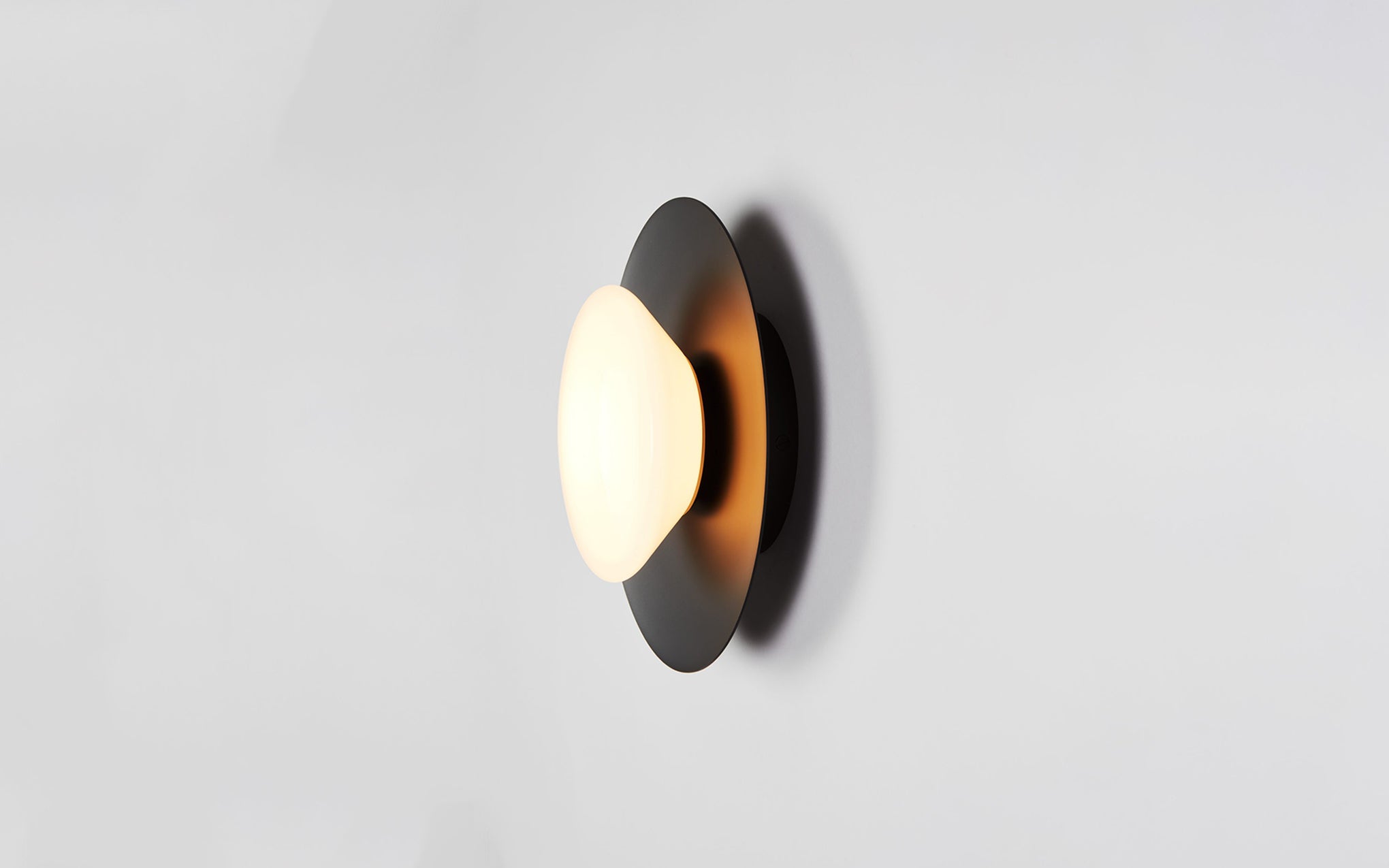 Bell sconce 01