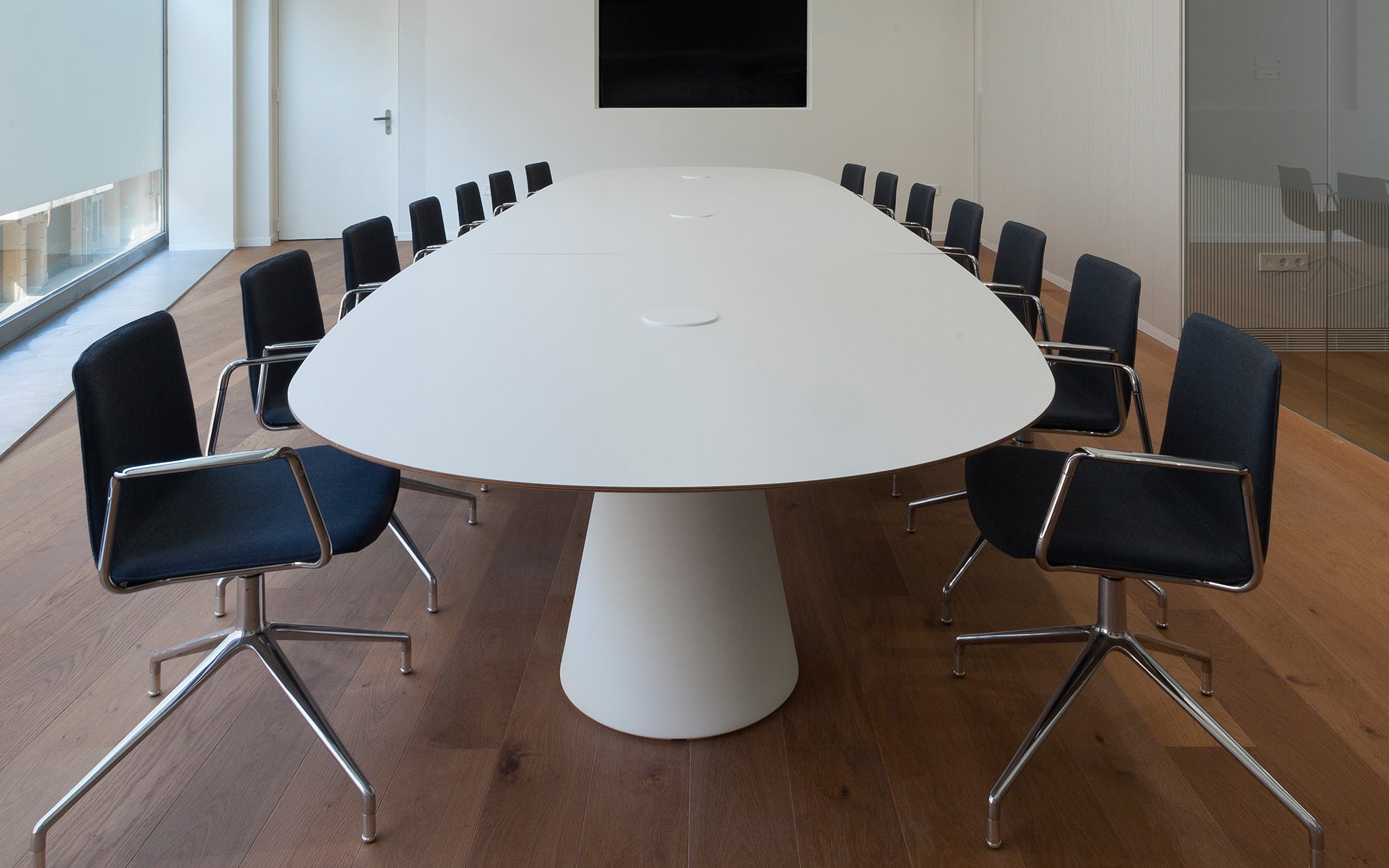 The Reverse Conference Table Reverse Conference table by Andreu World | SCP