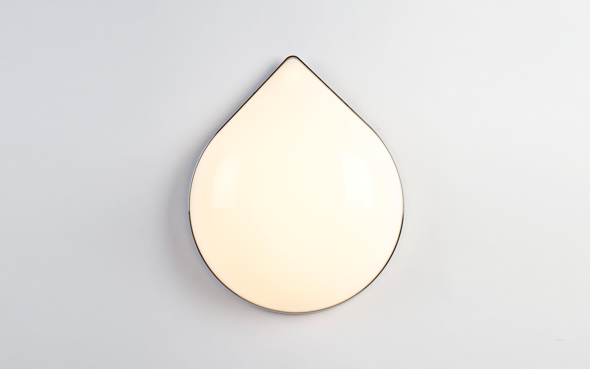 Odds & Ends teardrop wall light