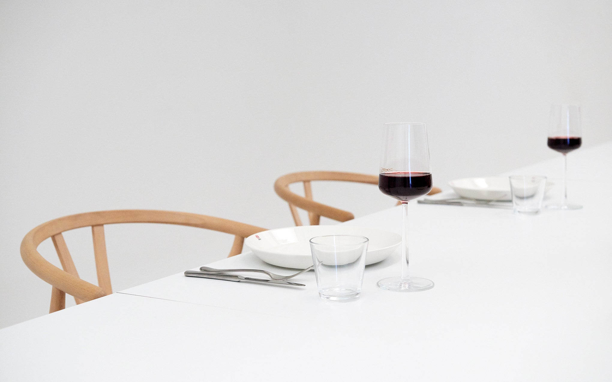 Peggy Elliptical table