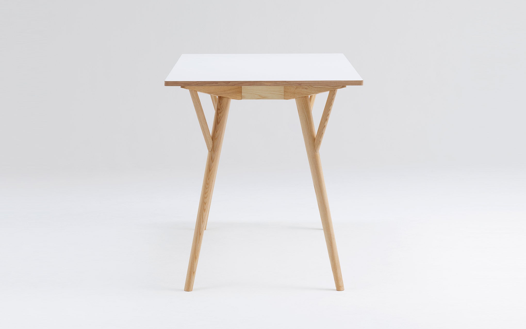 Peggy Standing table