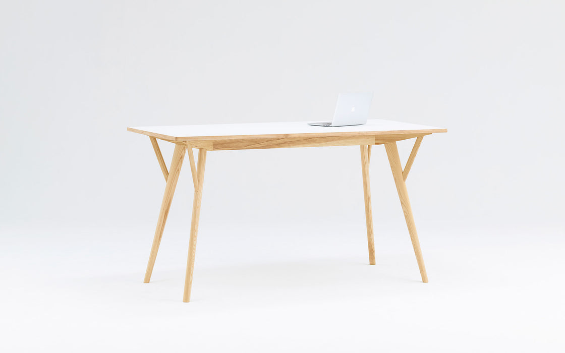 Peggy Standing table