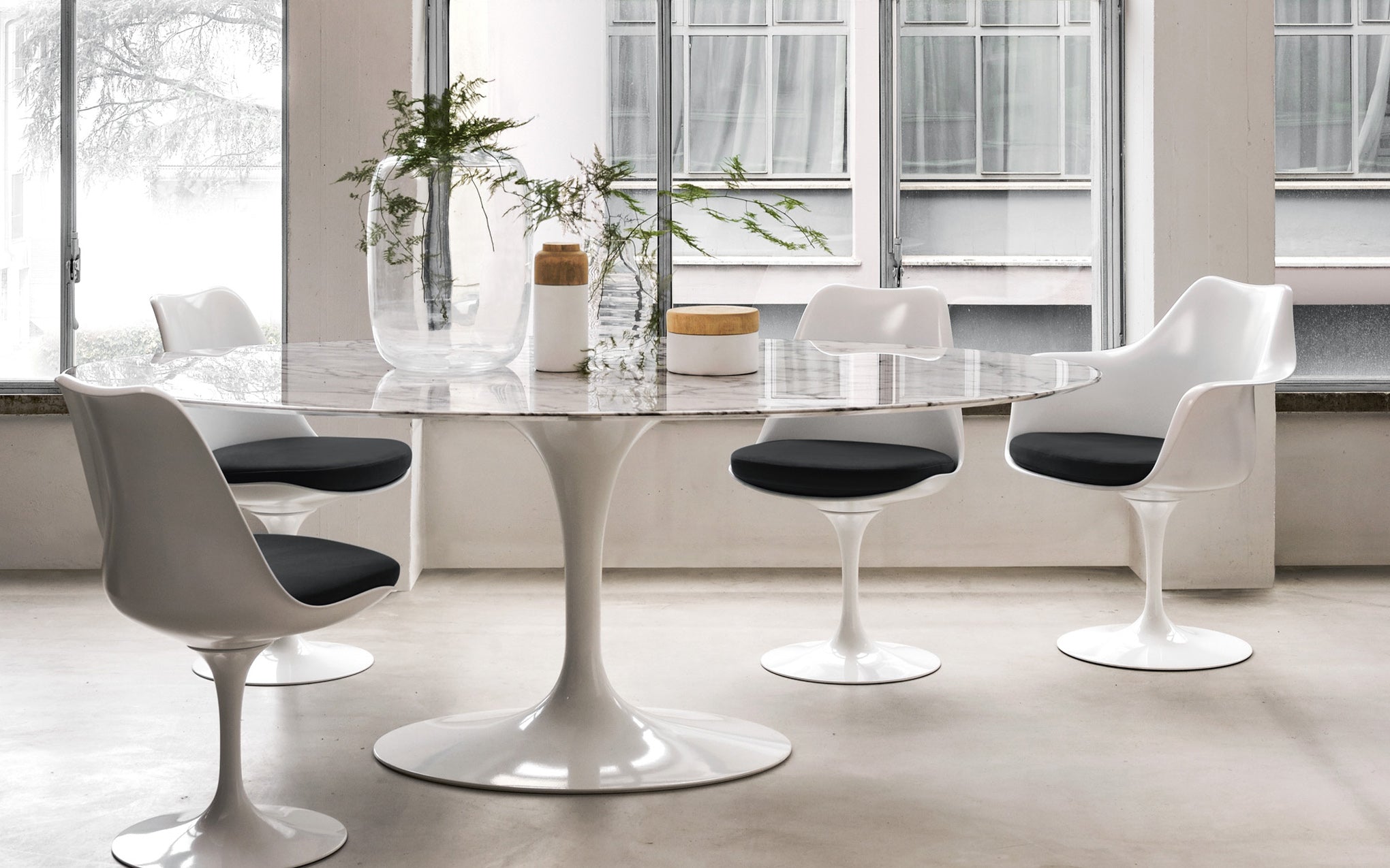 Saarinen round dining table -  120 cm