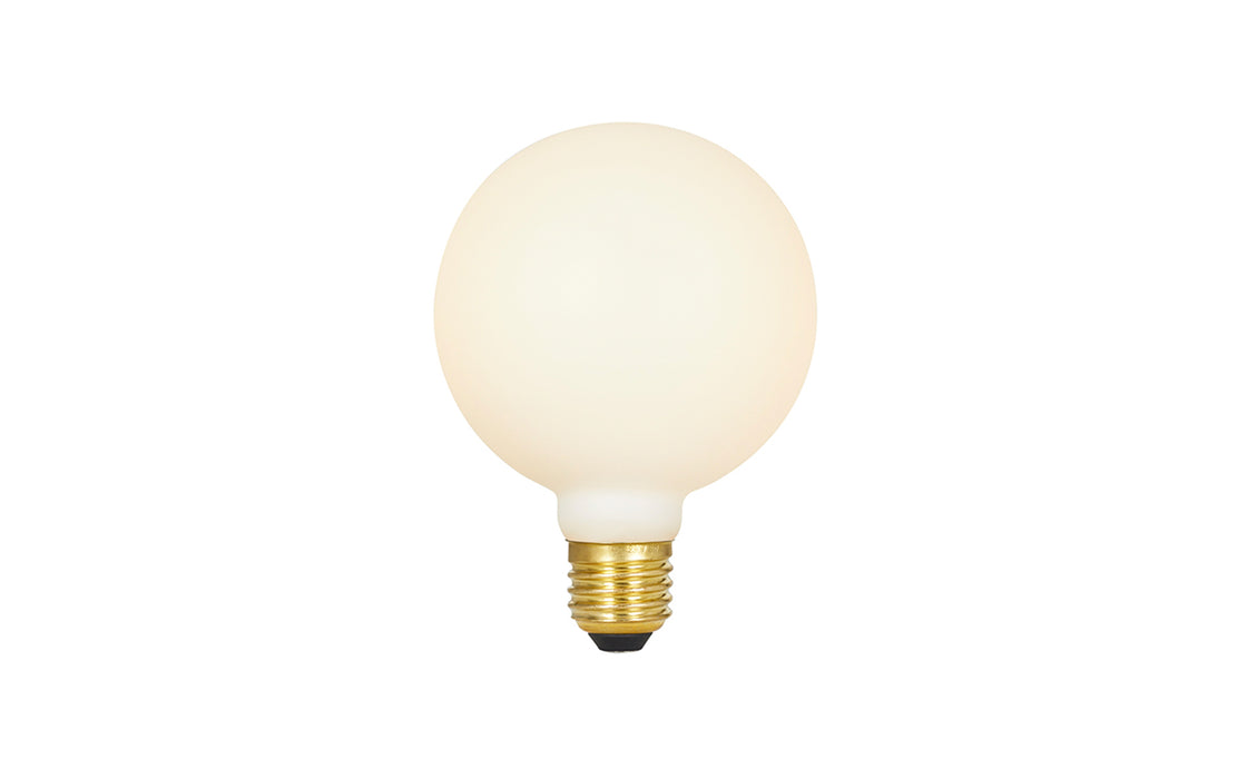 Sphere III E27 LED bulb