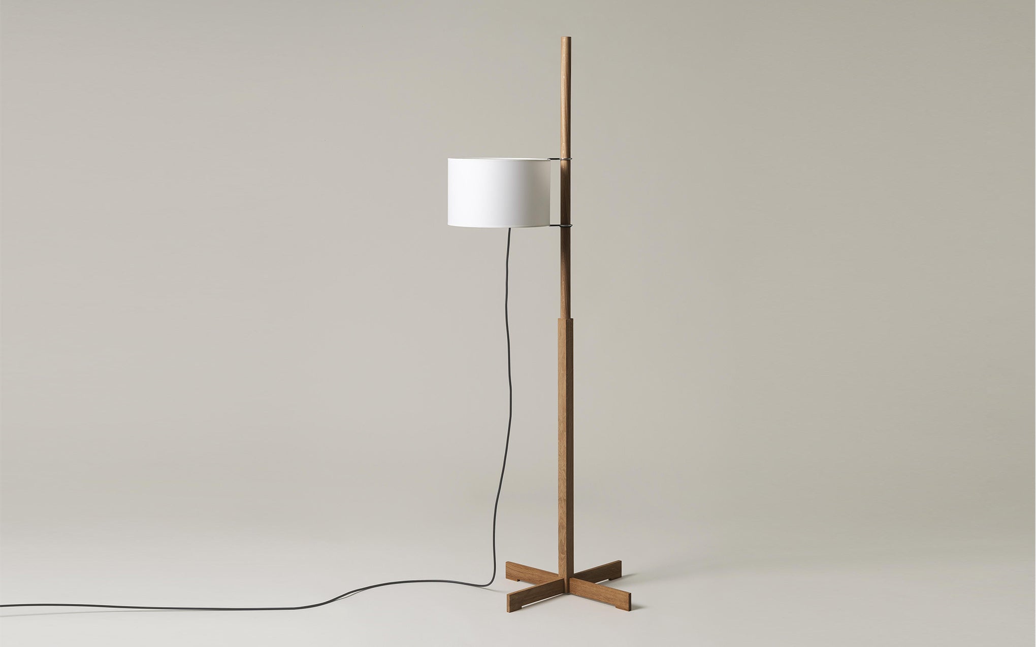 K651 Santa & Cole TMM フロアライト TMM floor light by Miguel Milá for Santa & Cole | SCP