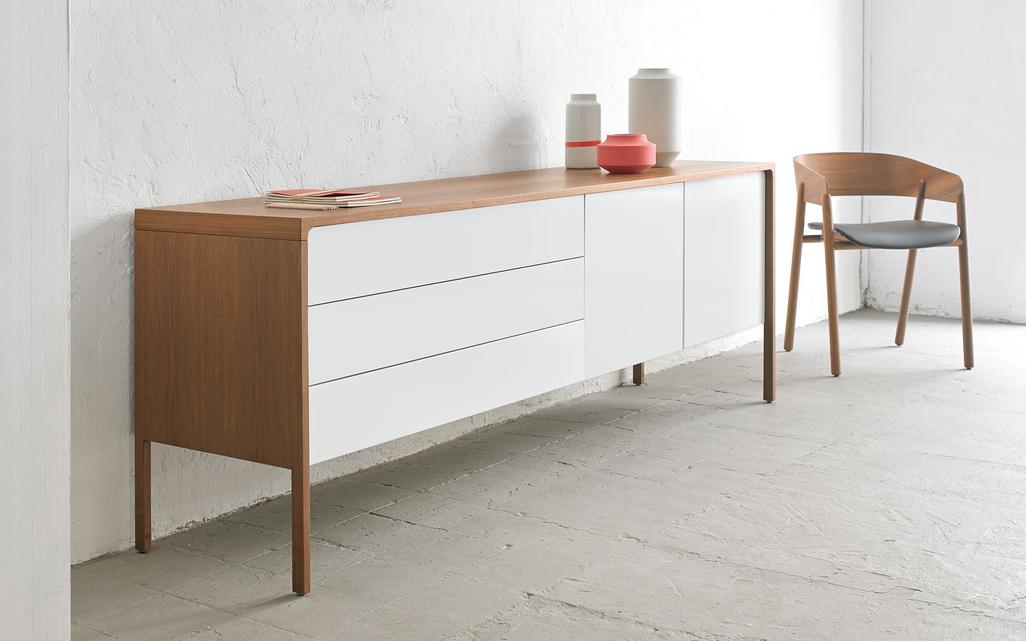 Tactile sideboard - 2 door & 3 drawers