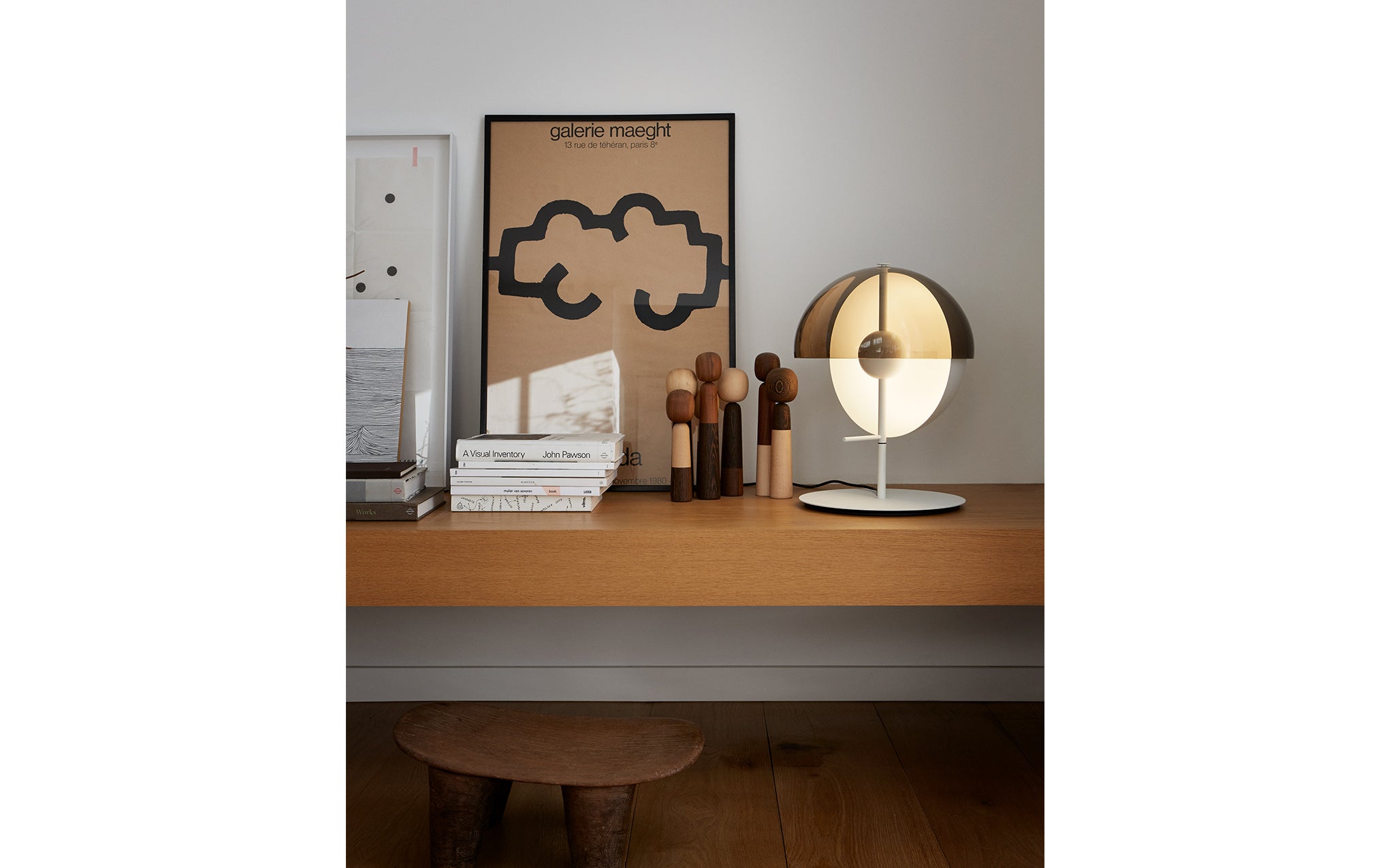 Theia M table light
