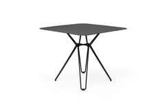 Tio square dining table