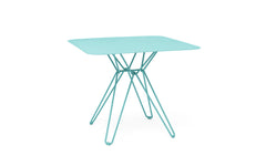Tio square dining table