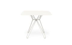 Tio square dining table