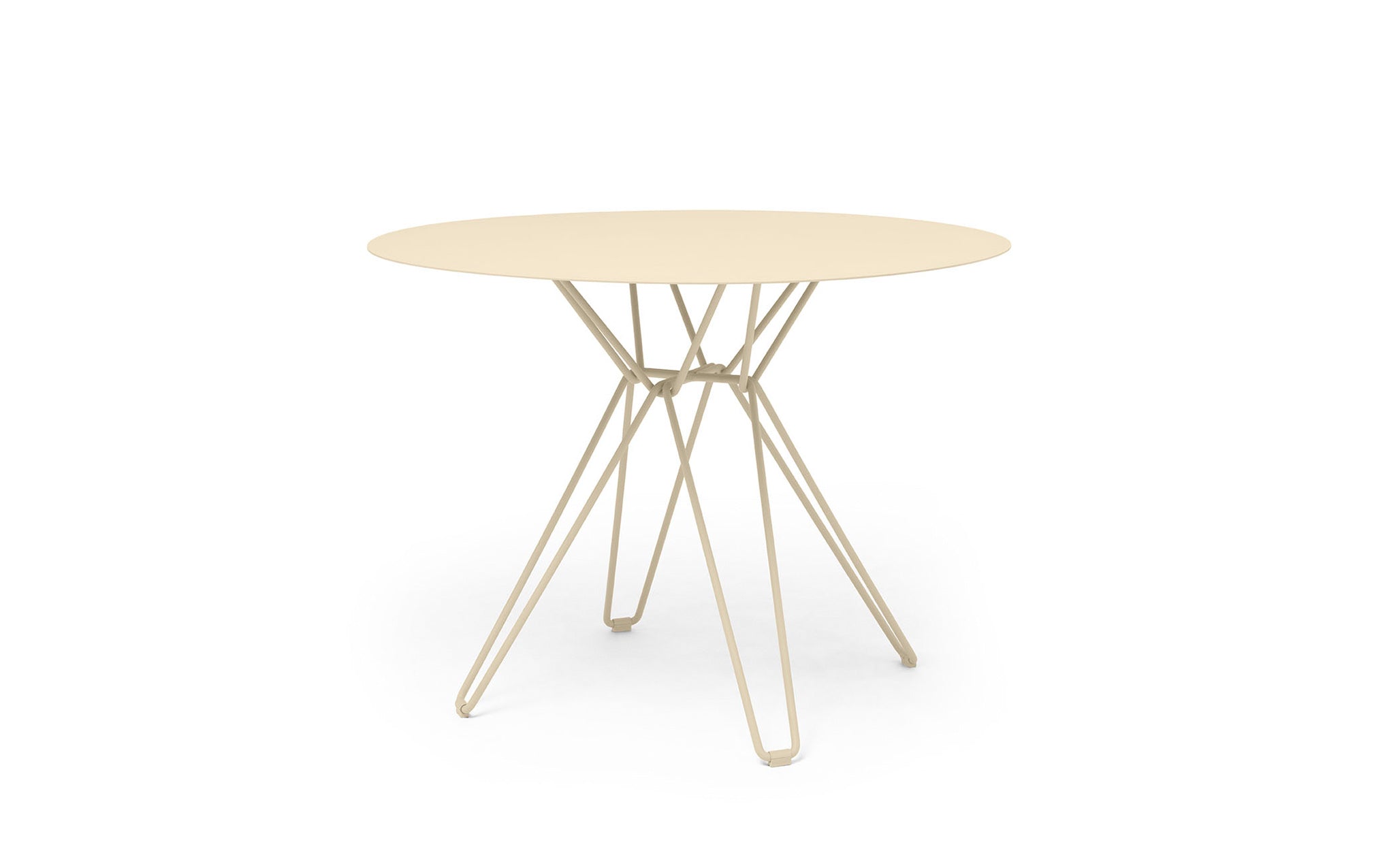 Tio round dining table