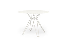 Tio round dining table