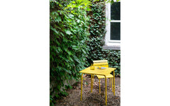 Aligned dining table - small