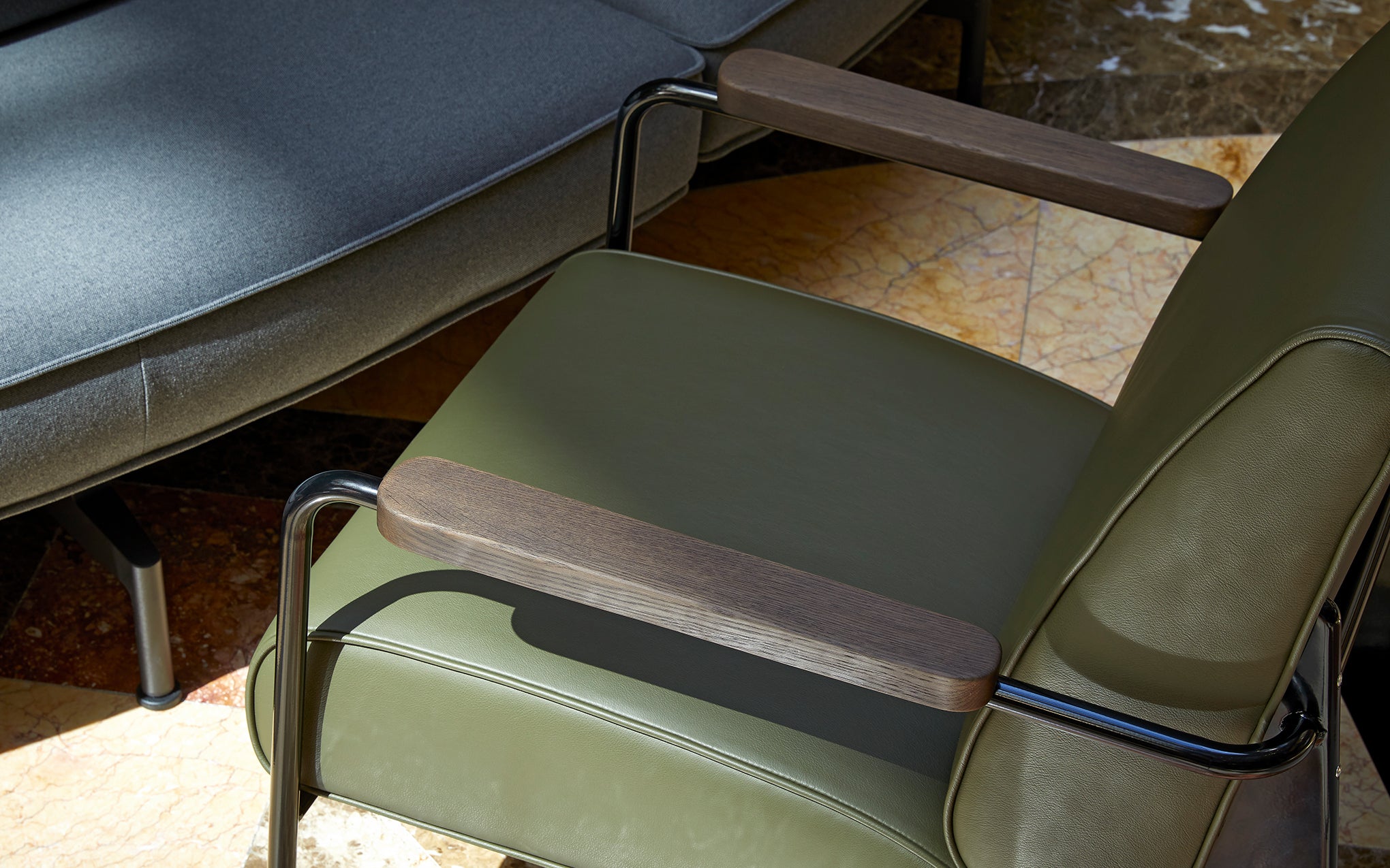 Fauteuil de Salon armchair