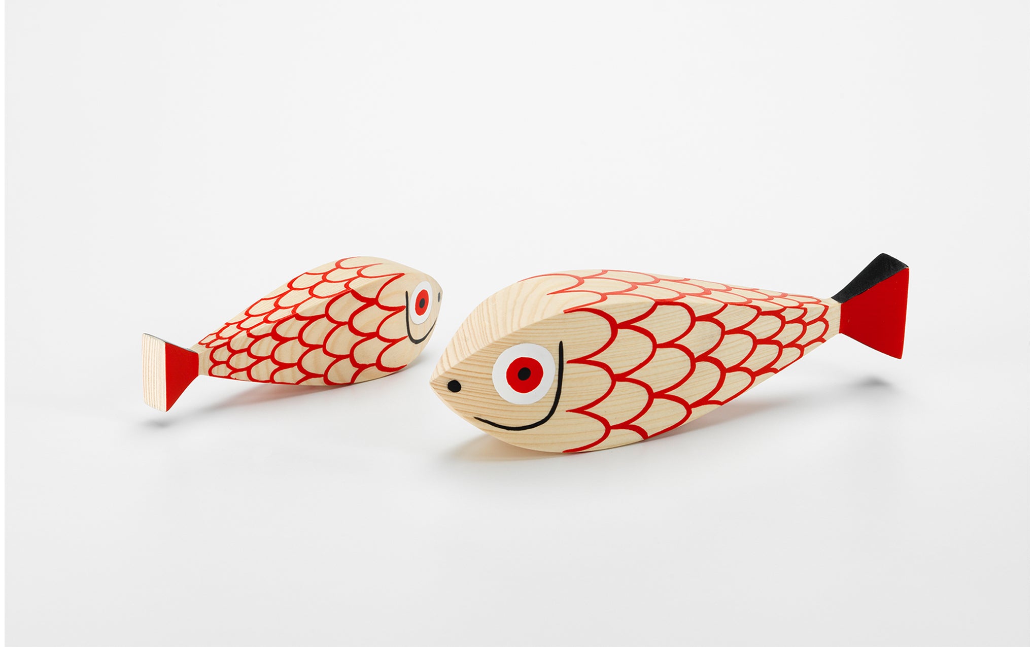 Wooden doll - Mother Fish & Child by Alexander Girard for Vitra | SCP