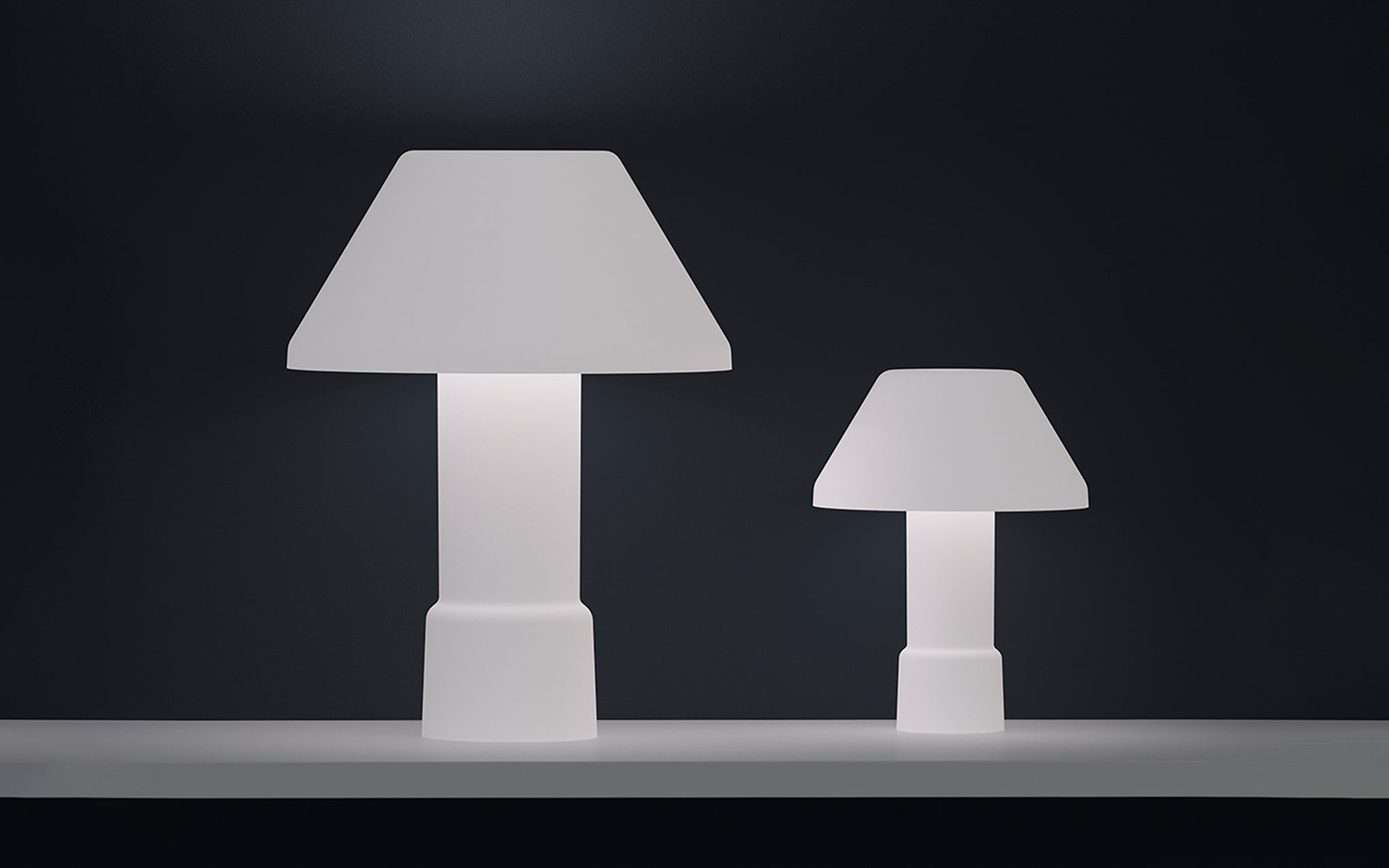 w163 Lampyre table Light