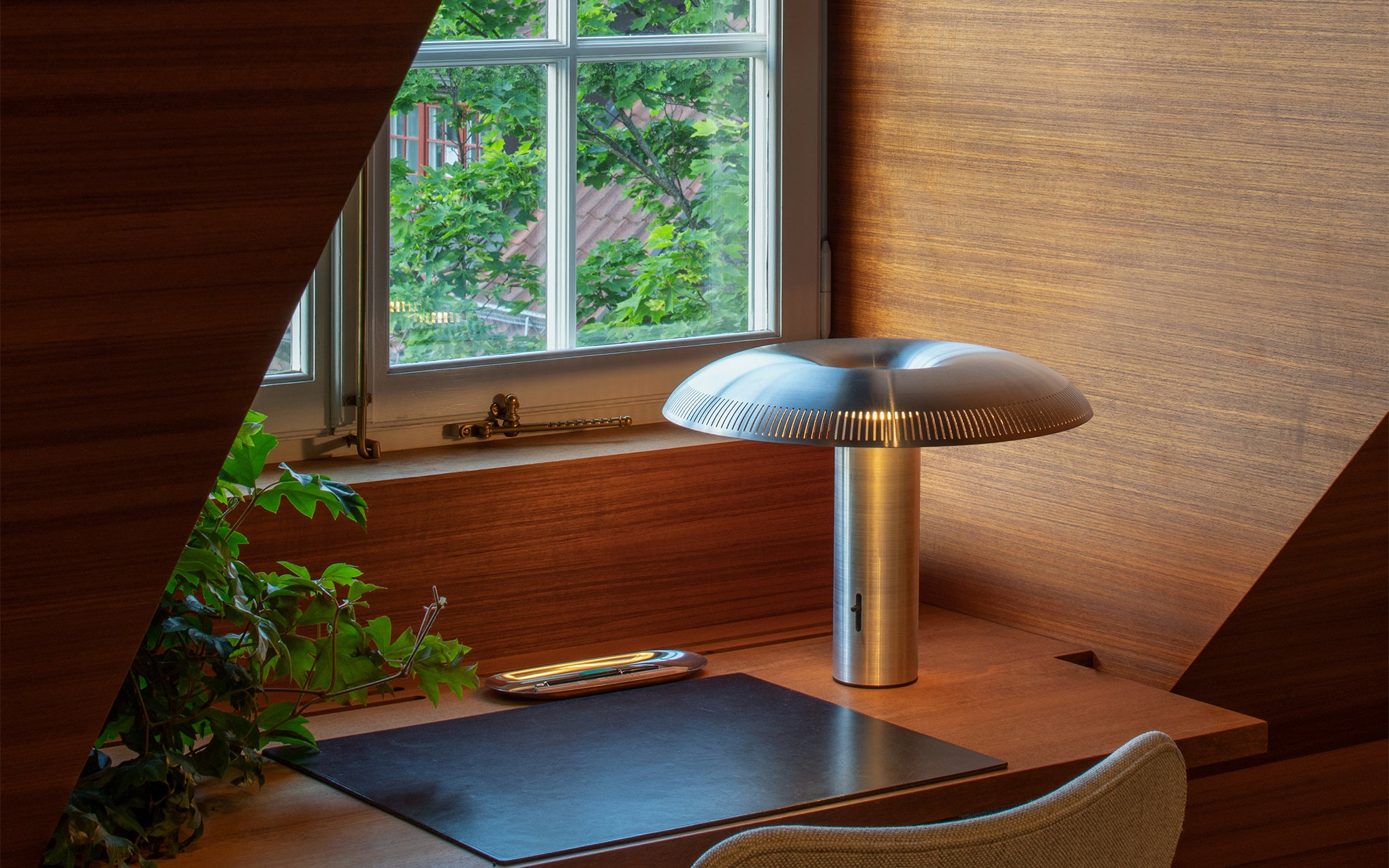 w203 Illumina table light