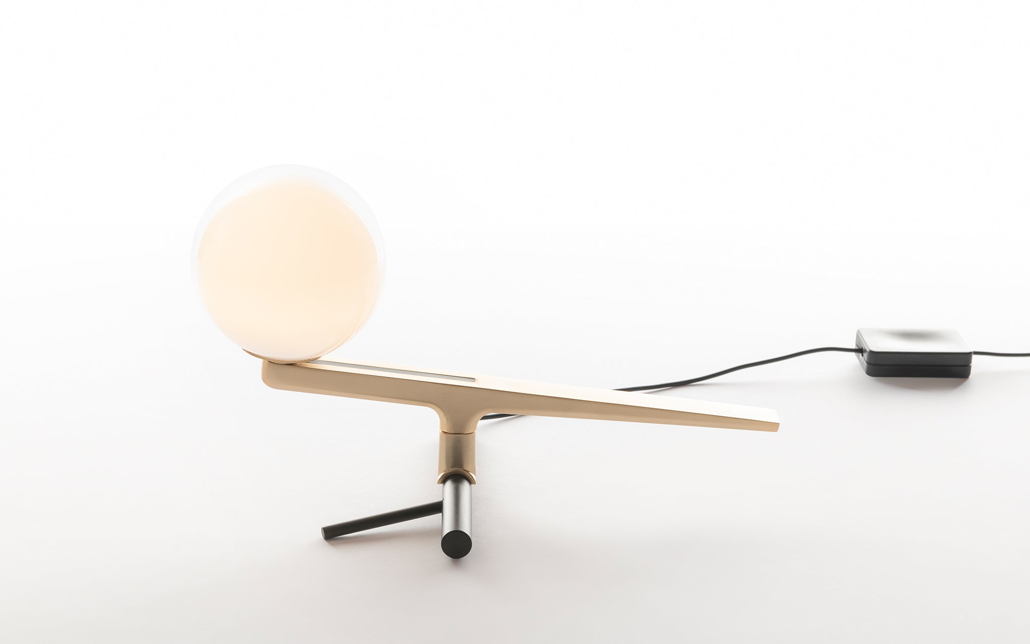 Yanzi table light