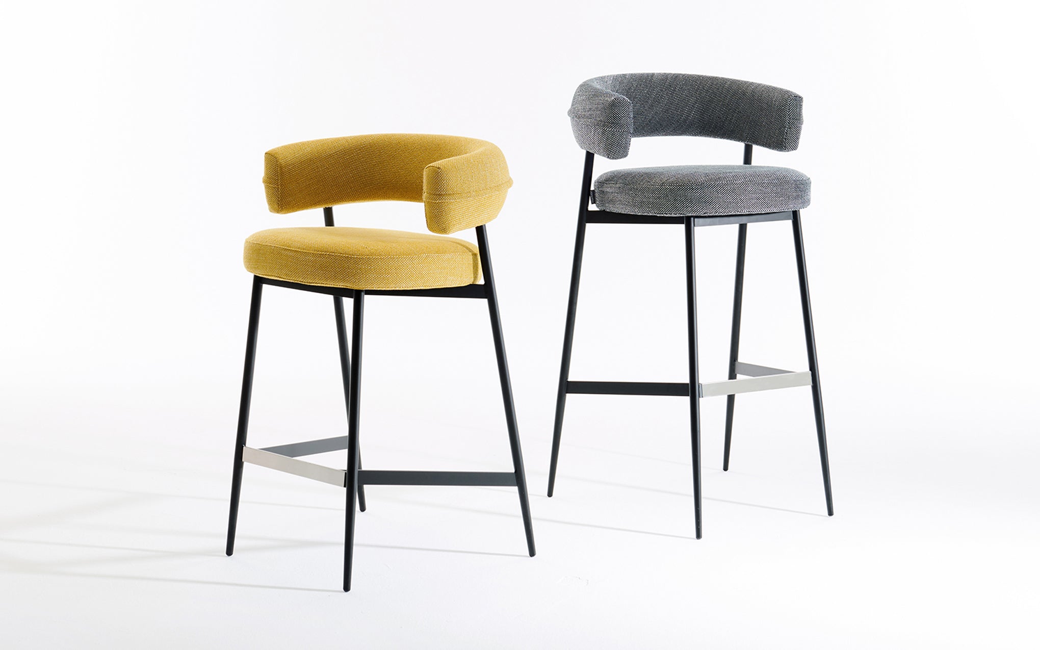 Nena stool