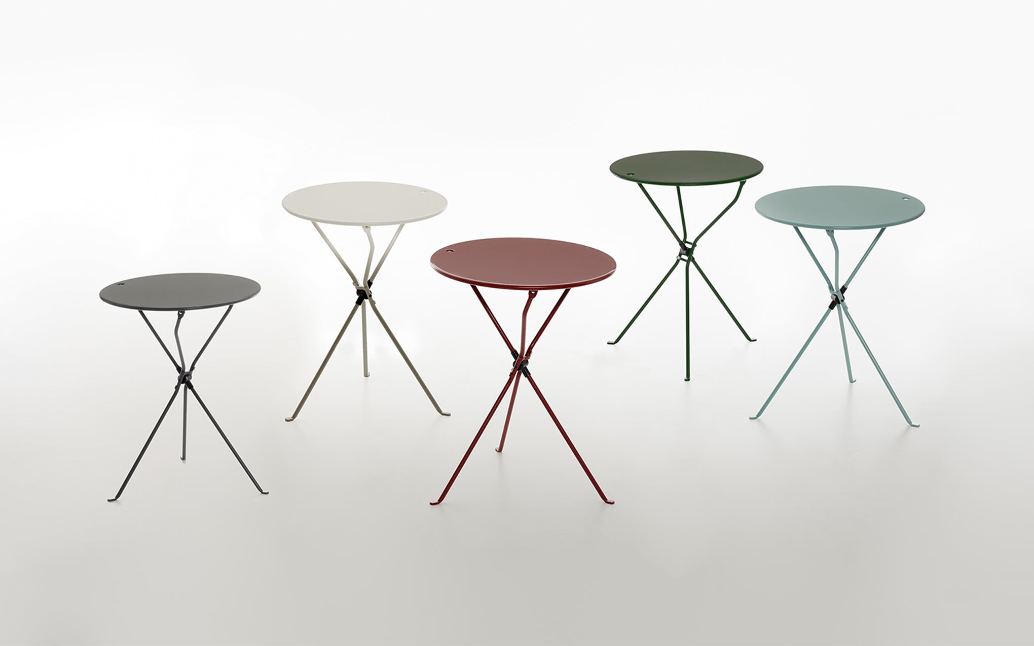 Cumano folding table