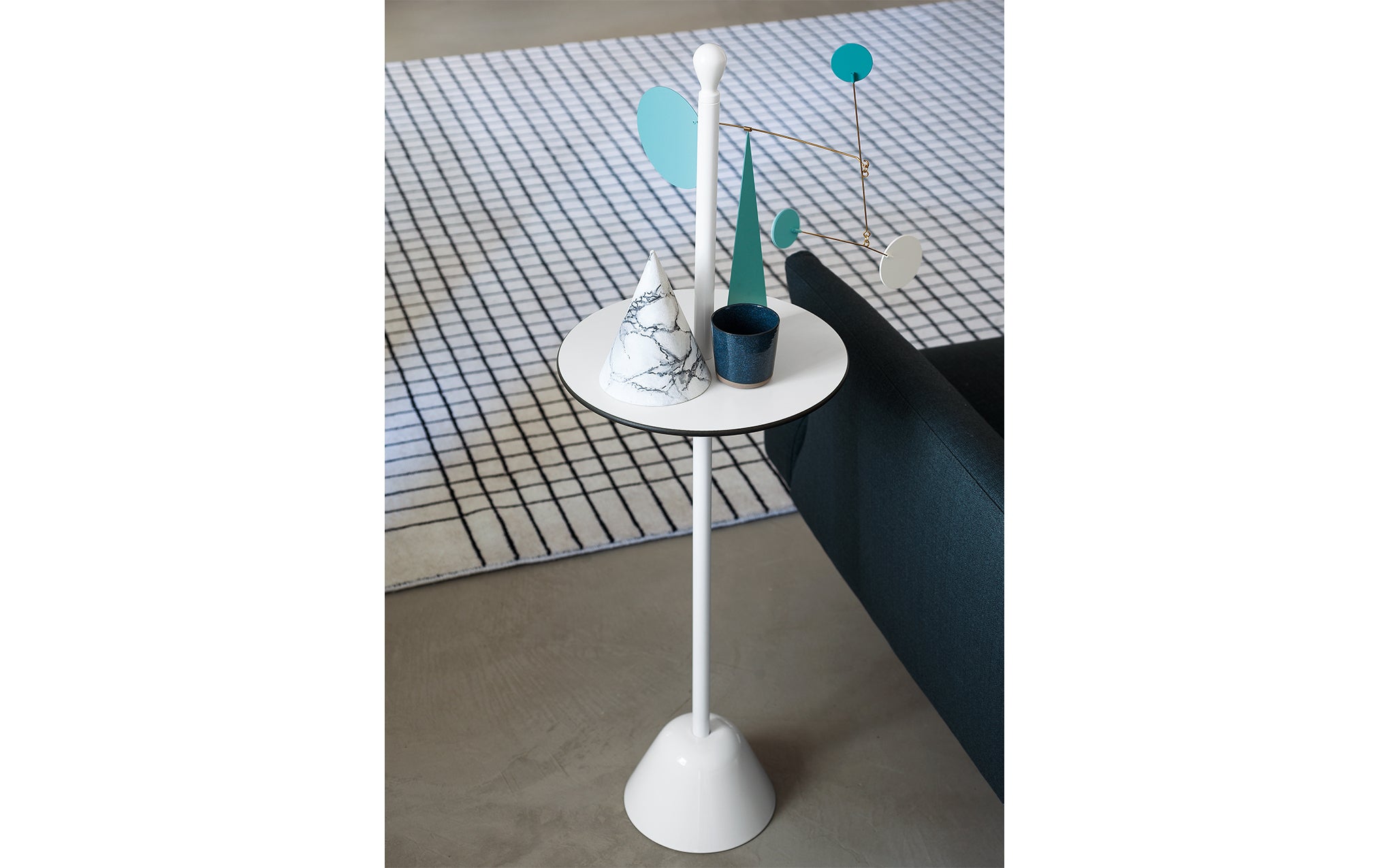 Servomuto side table