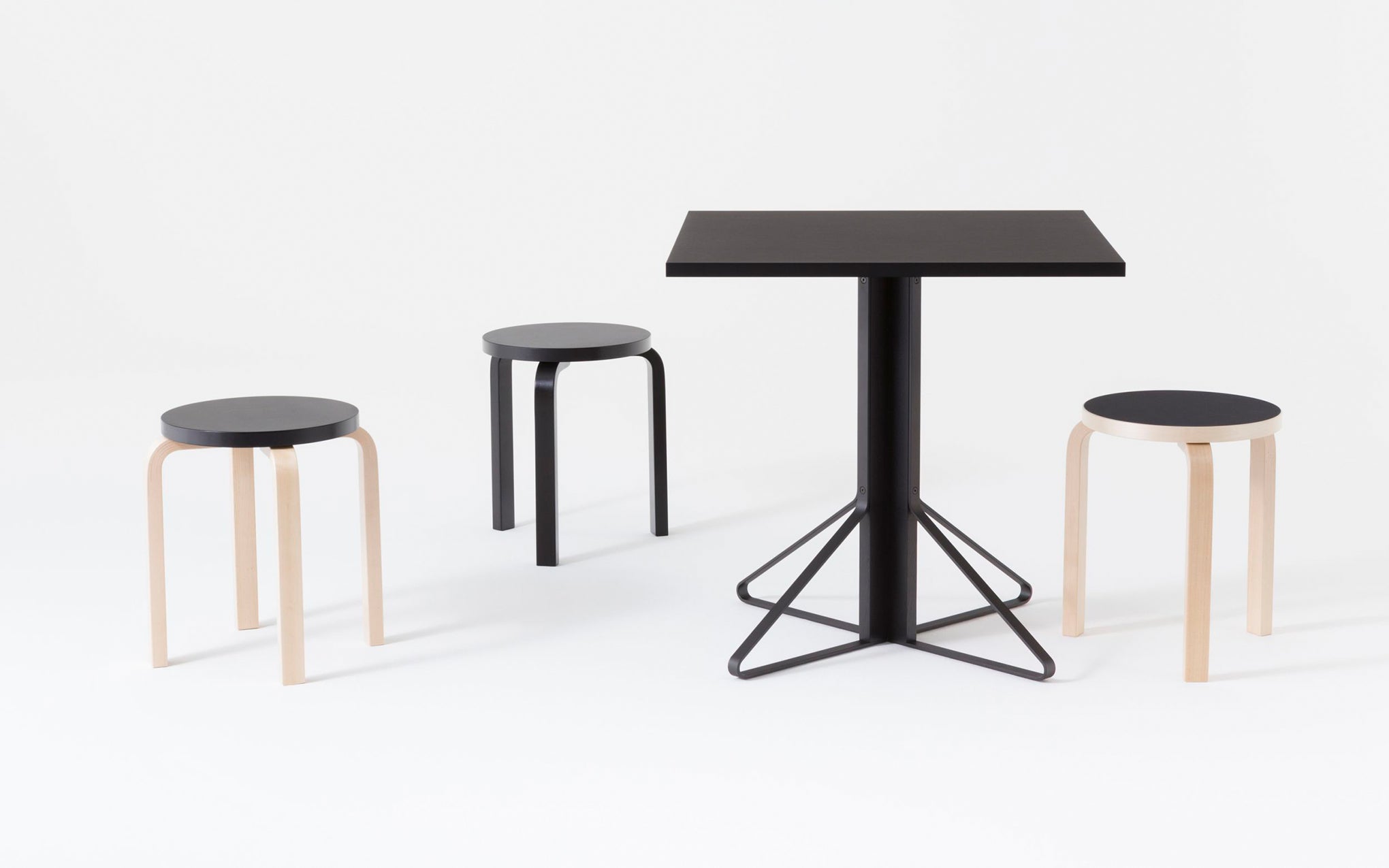 Kaari table - square
