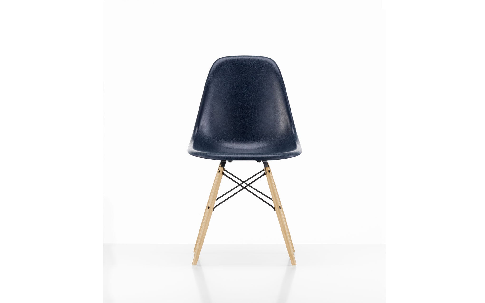 Fiberglass DSW chair