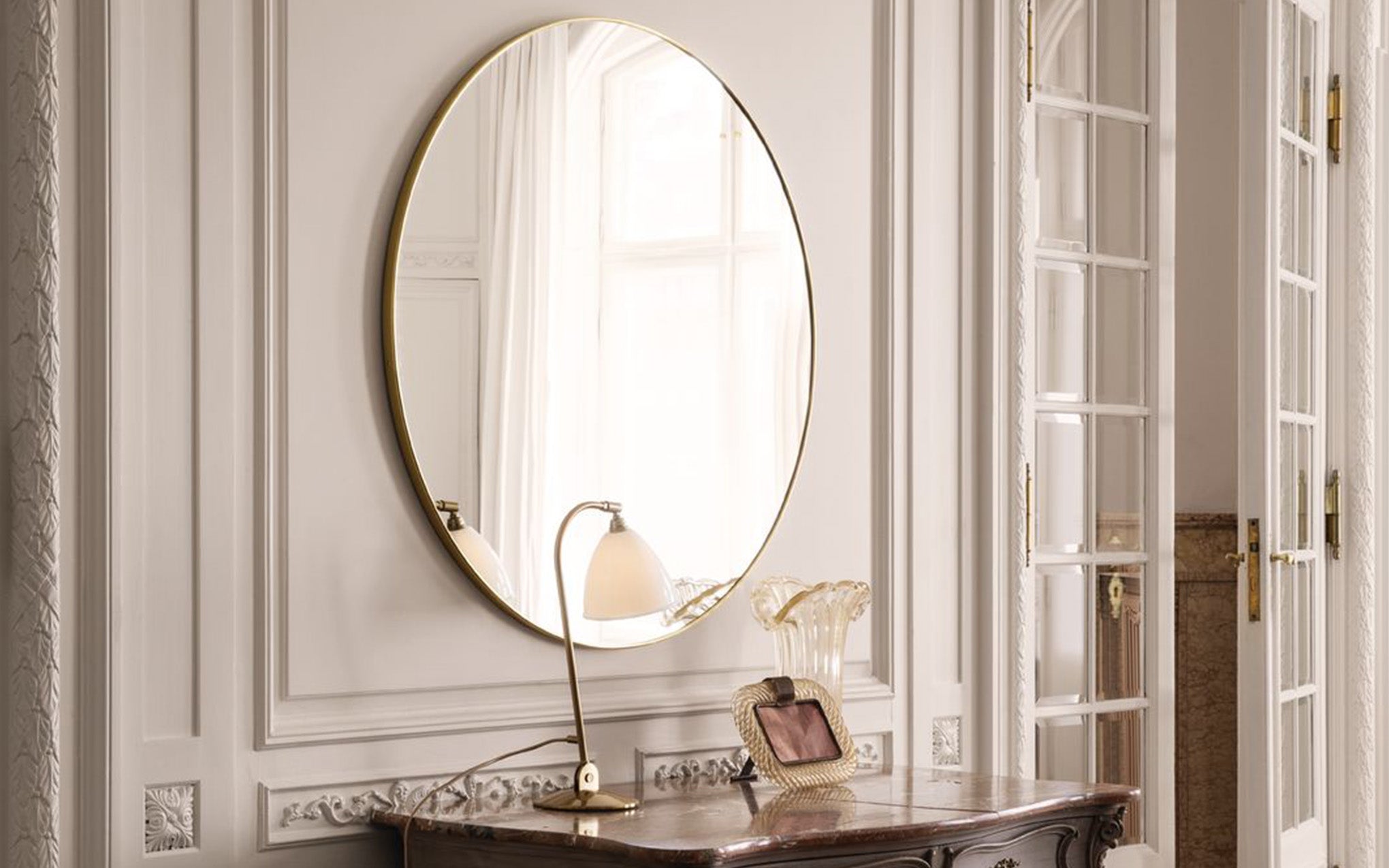 GUBI wall mirror - round