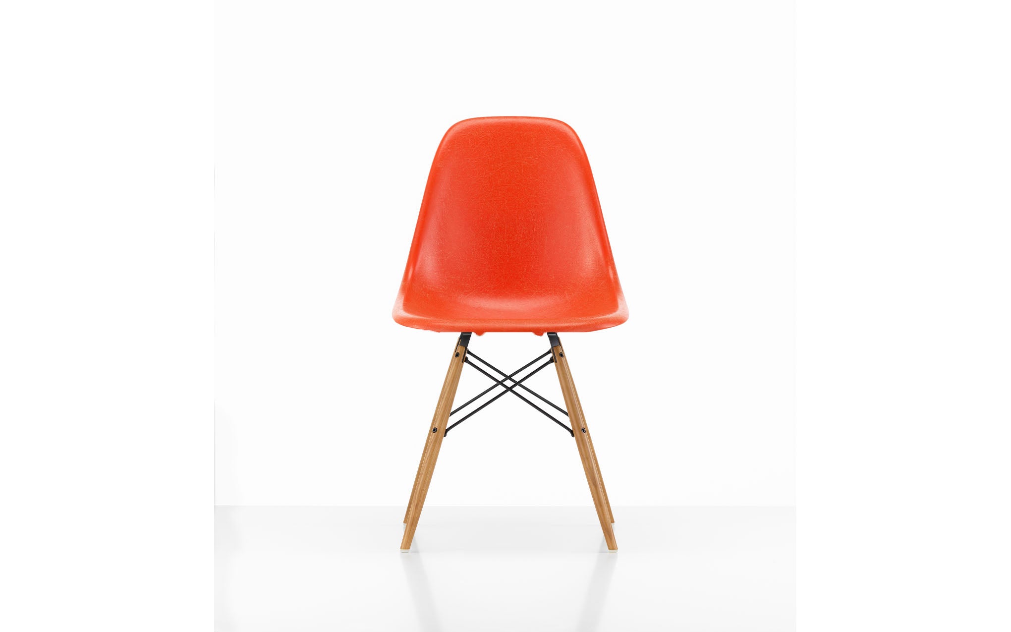 Fiberglass DSW chair