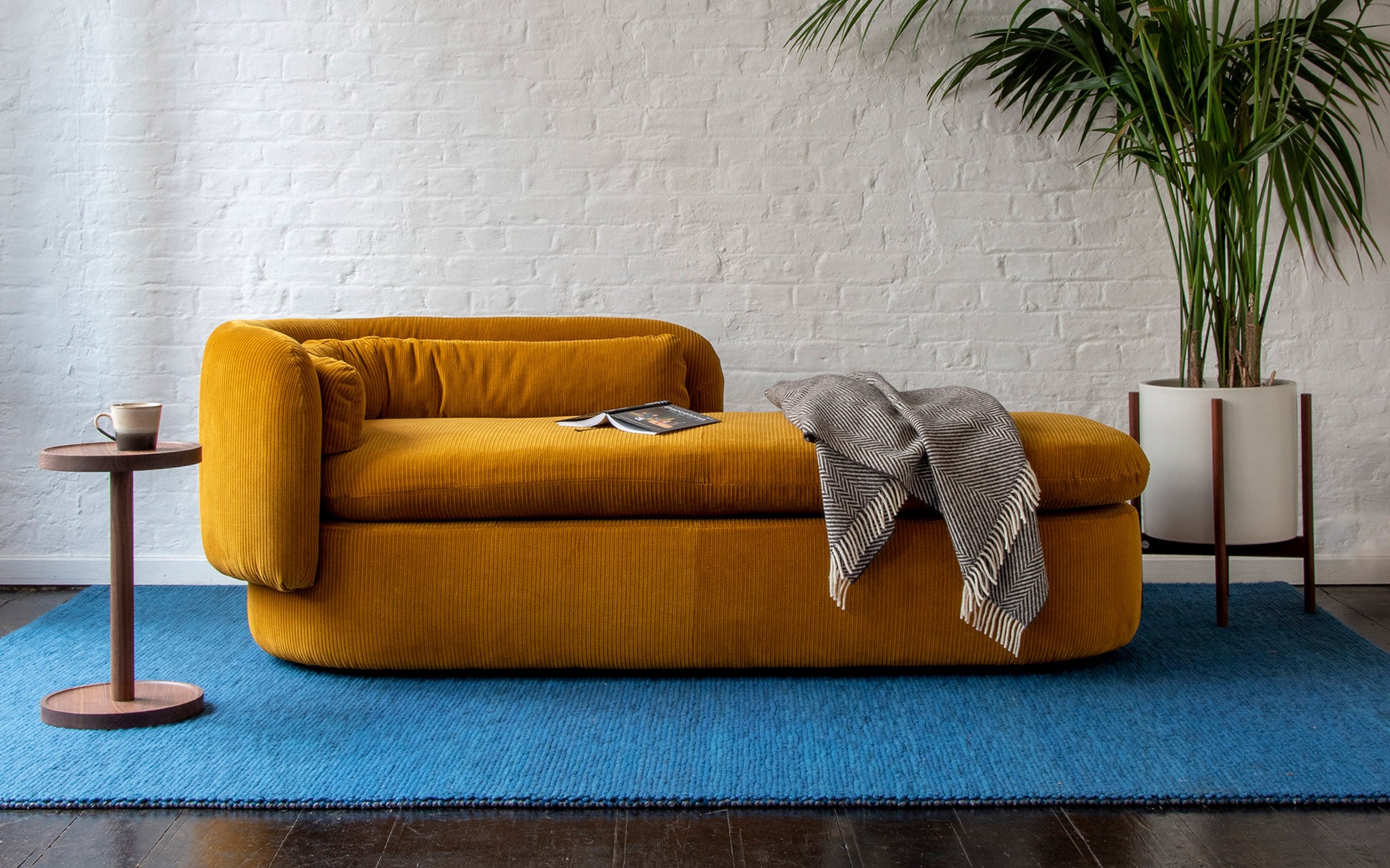 Group three seat chaise - left arm