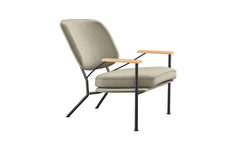 Orlando armchair with oak arms